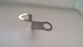 attache de fixation-639