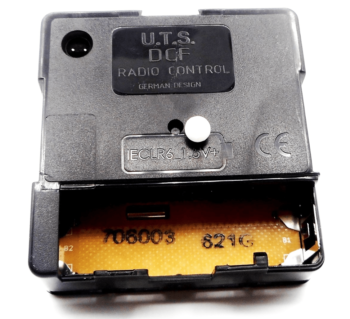 mécanisme d'horloge radiopiloté UTS – Image 3