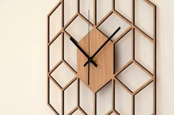 Alternative view of Horloge bois filaire dessins cubes
