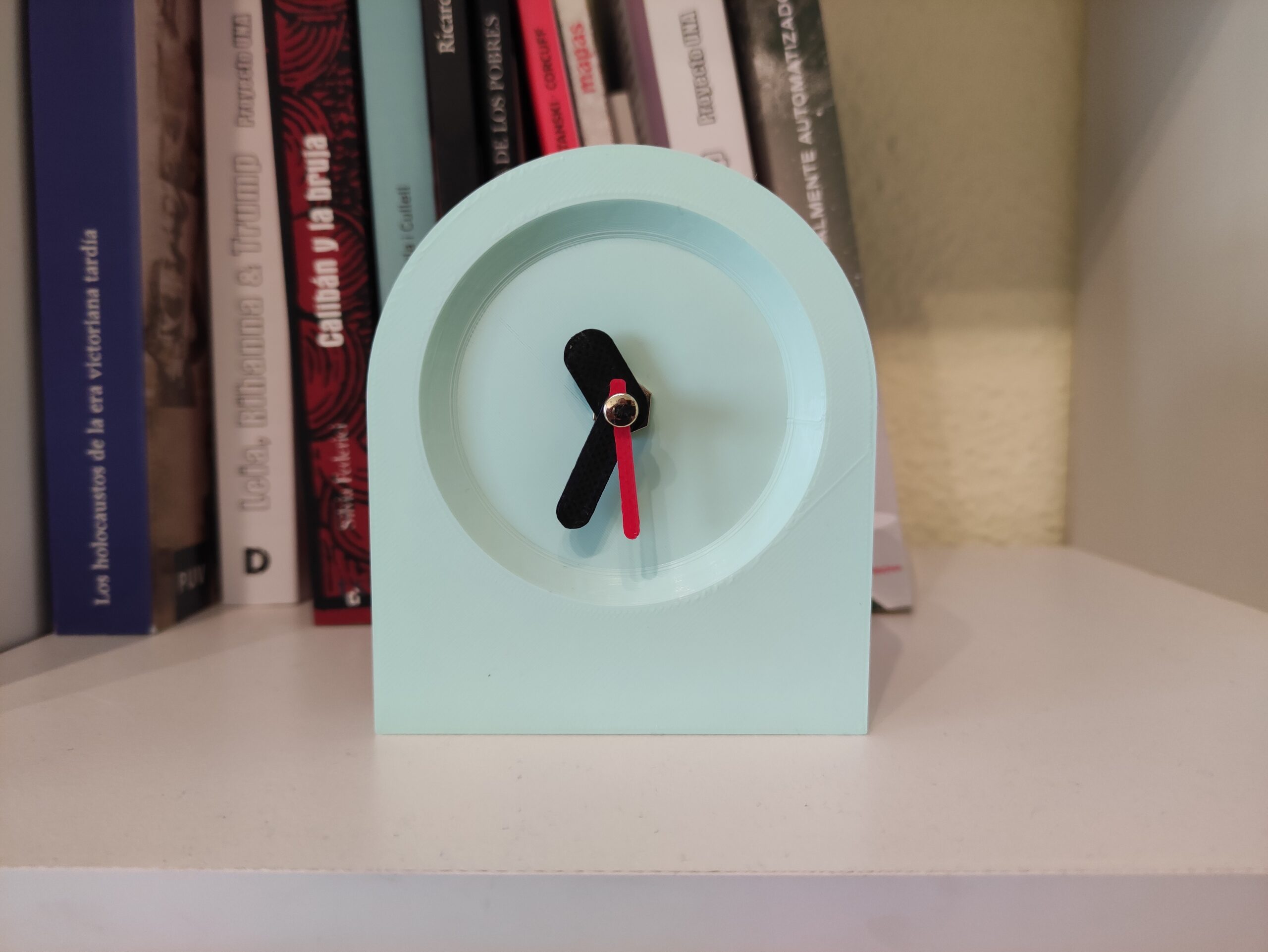 HORLOGE DE BUREAU MINIMALISTE