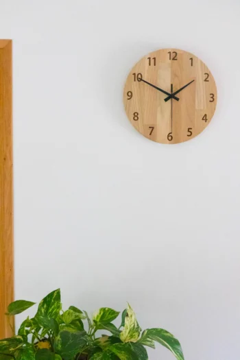 Horloge Murale Ronde en Chêne – Minimaliste & Silencieuse – 28 à 58 cm – Image 5